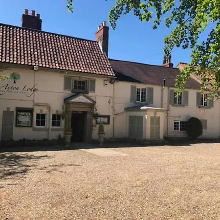 East Ayton Hotel, Hotel 3*