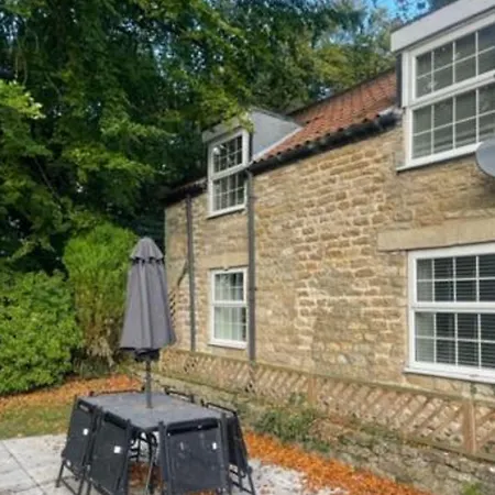 East Ayton Hotel, Hotel 3*