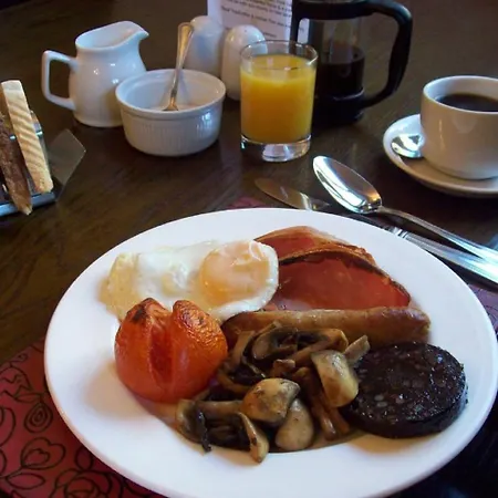 East Ayton Hotel, Otel 3*