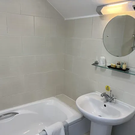 East Ayton Hotel, Otel Scarborough