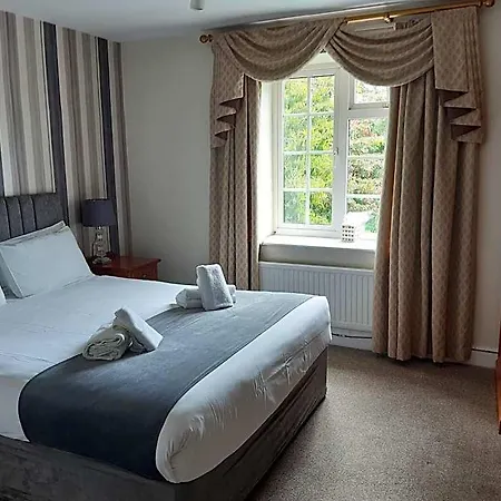 East Ayton Hotel, Otel 3*