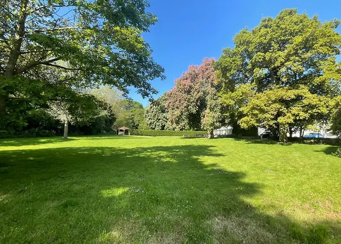 East Ayton Hotel, Hotel 3*