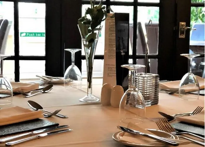 East Ayton Hotel, 3*