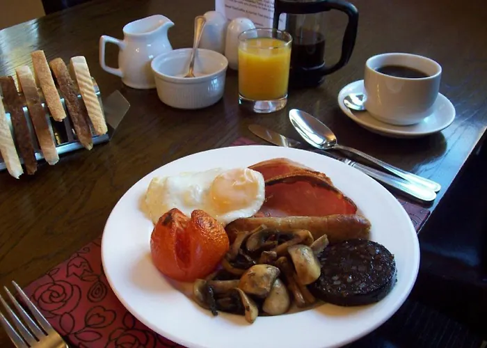 East Ayton Hotel, Hotel 3*