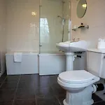 East Ayton Hotel,
