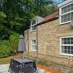 East Ayton Hotel, Hotel 3*