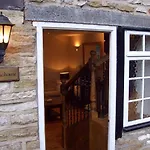 East Ayton Hotel, 3*