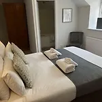 East Ayton Hotel, Hotel 3*